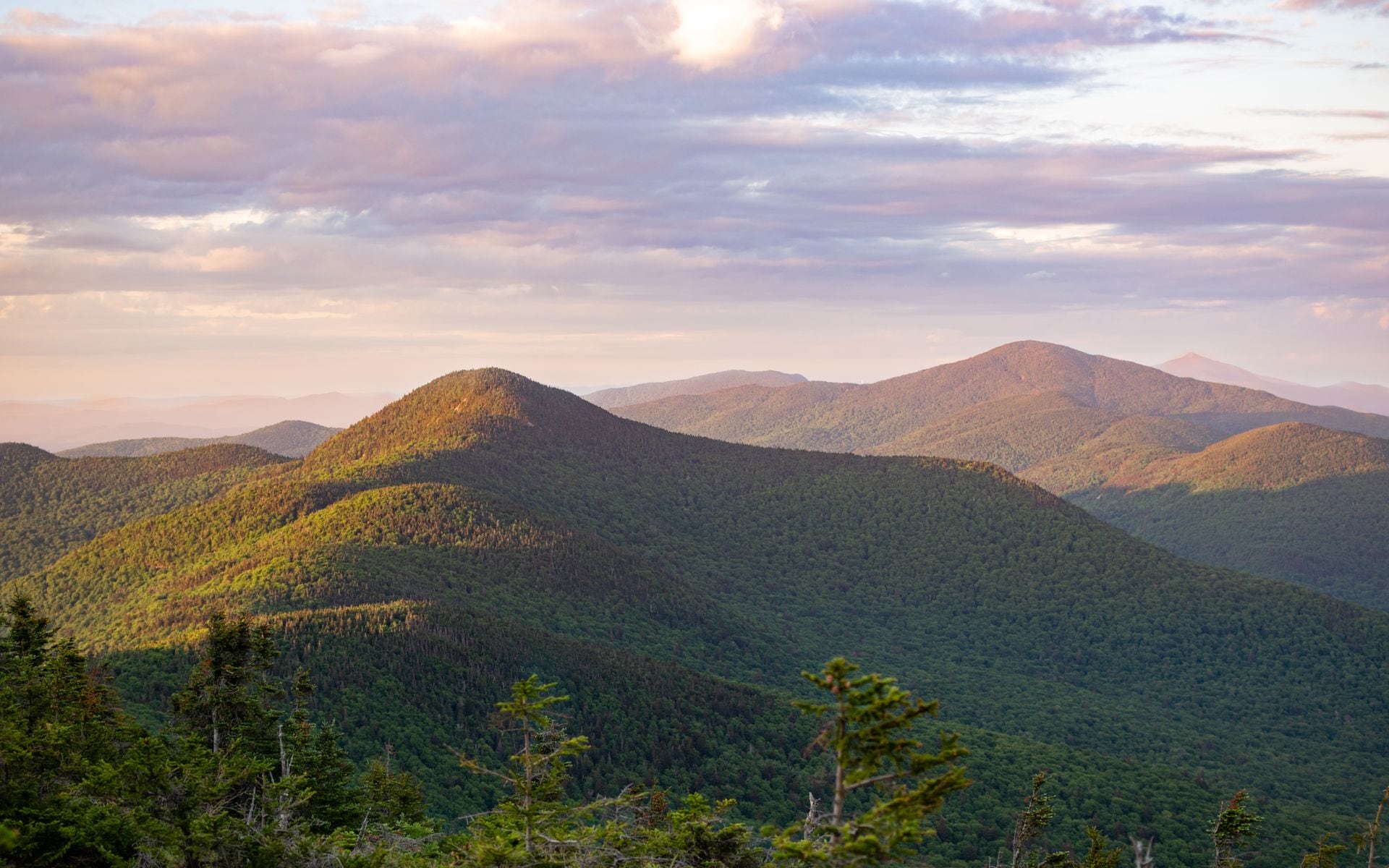 Hiking and the Long Trail in Vermont