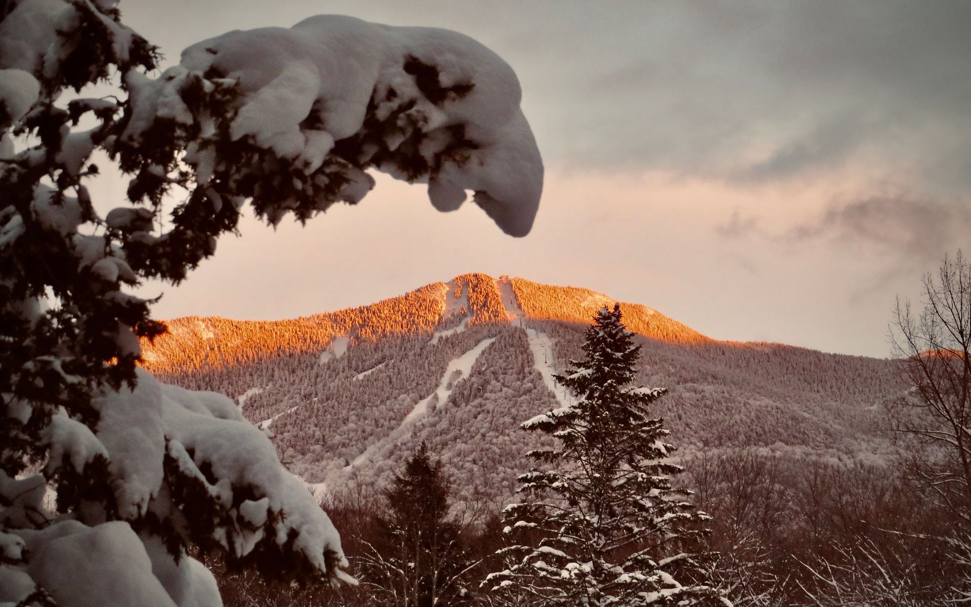 Skiing and Snowboarding in Vermont